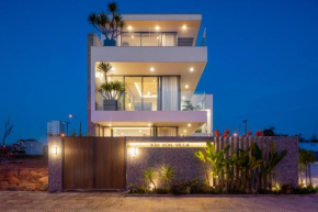 Amazing Newly Built Beach Pool Villas Danang